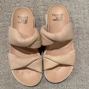 Sorel Women's Tan Slide Sandals